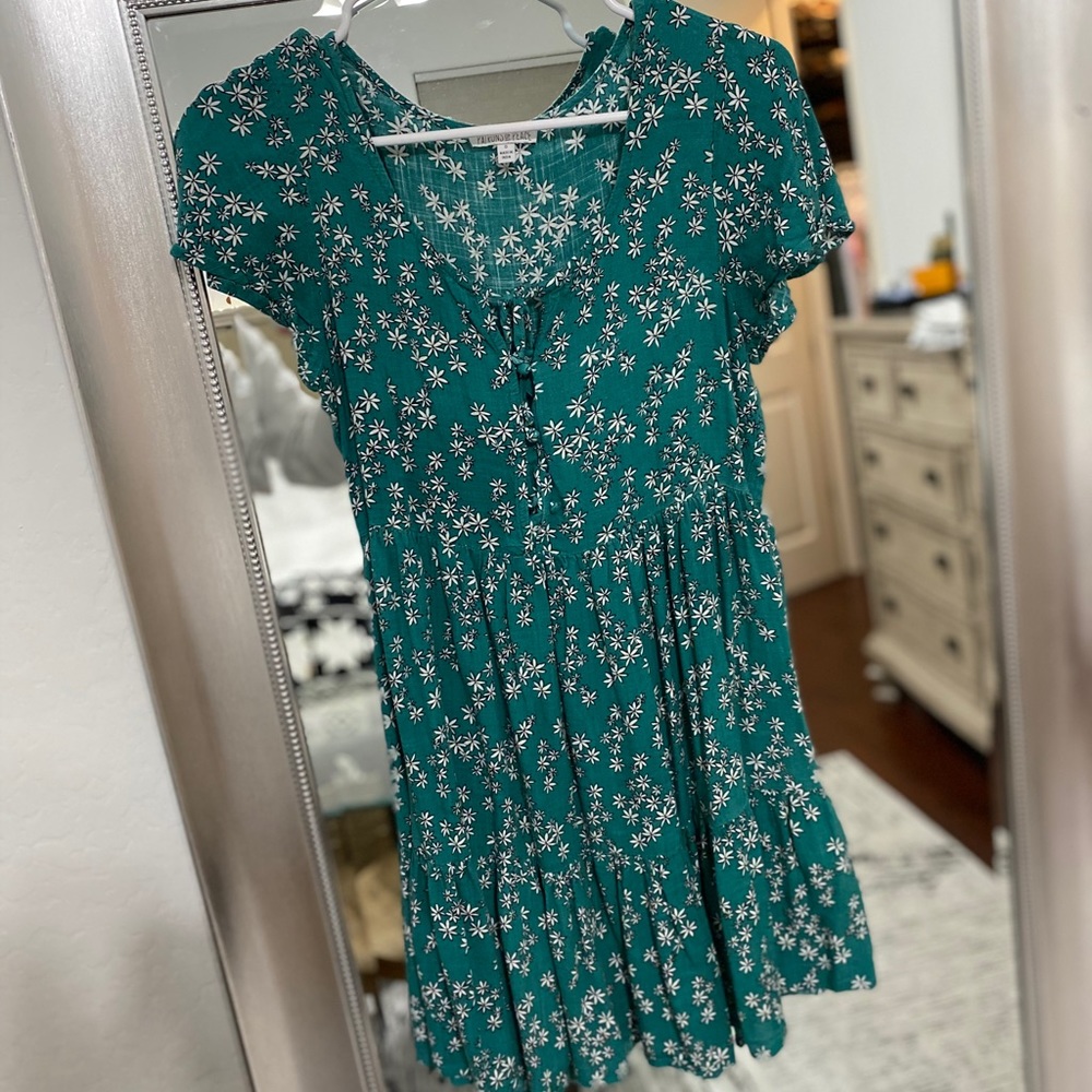 Tilly’s flowy dress